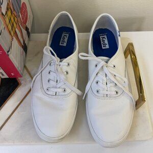 Keds White Leather Lace-Up Sneakers Size 8 Casual Comfy Elevated Basics